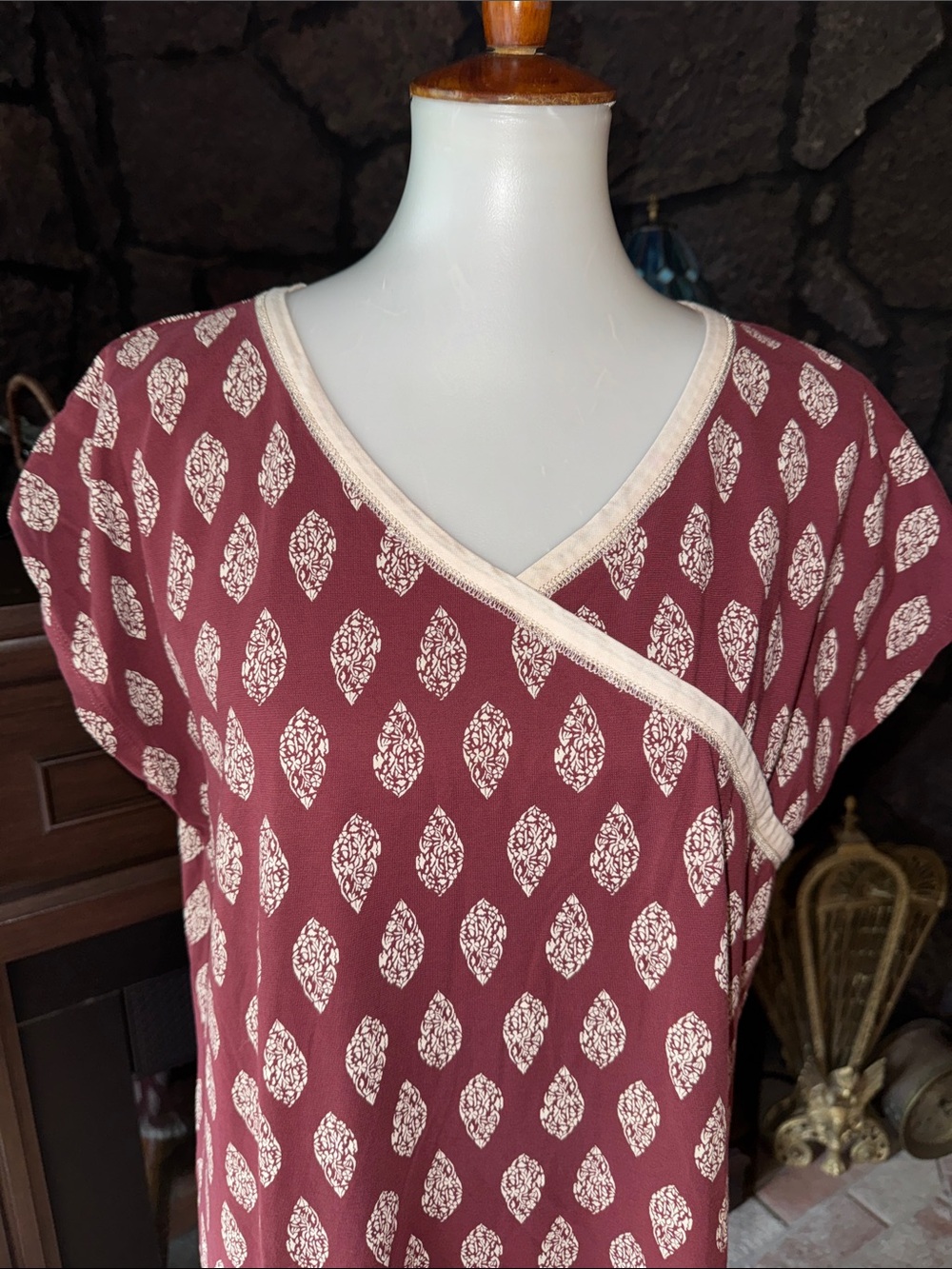 Garnet Hill Size XL Burgundy Cream organic cotton Nightgown sleepwear - Picture 3 of 10